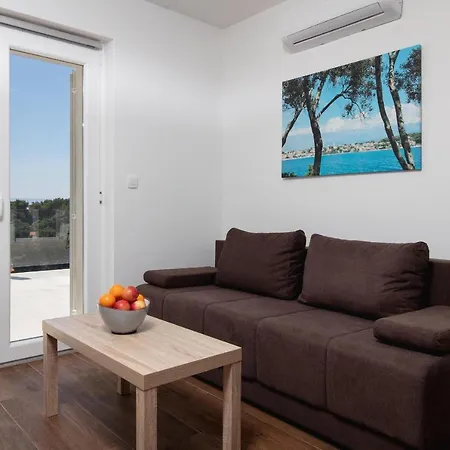 Baka Apartment Selca (Brac)