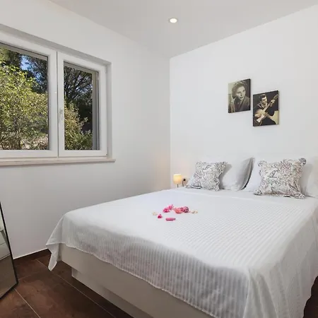 Apartment Baka Selca (Brac)