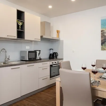 Apartament Baka *