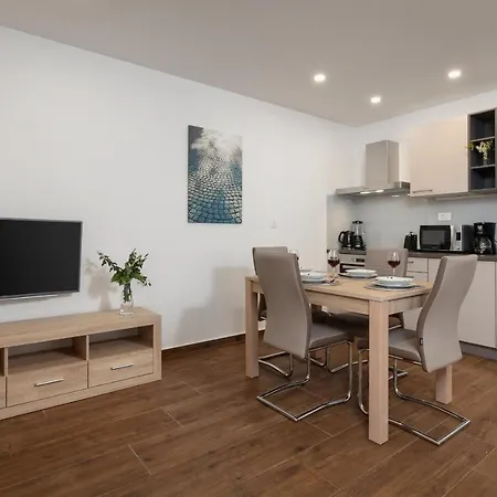 Apartament Baka *